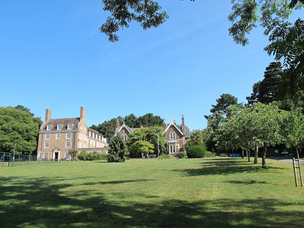 University Of Exeter - Pennsylvania Court Exterior foto