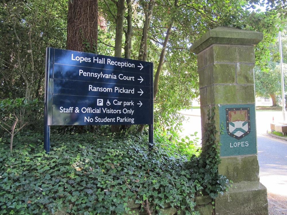 University Of Exeter - Pennsylvania Court Exterior foto