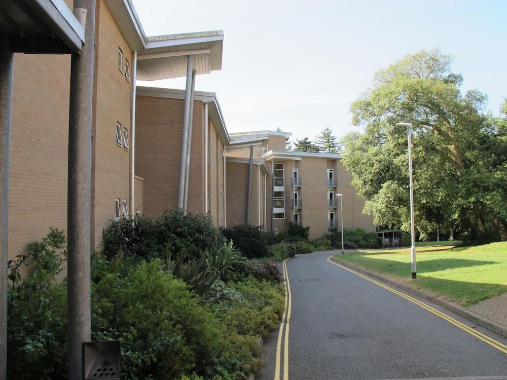 University Of Exeter - Pennsylvania Court Exterior foto